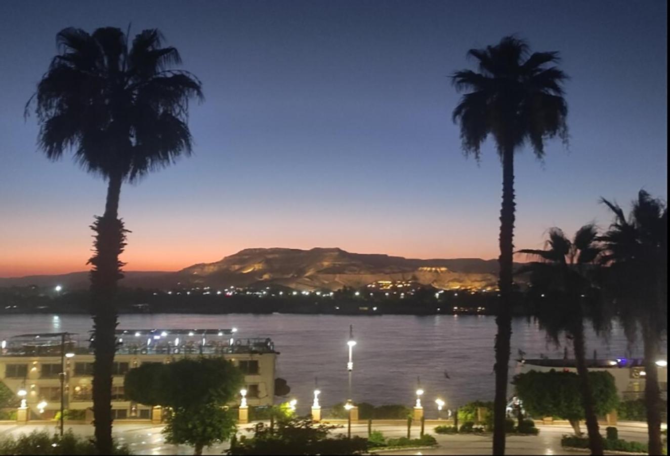 Aracan Eatabe Luxor Hotel Exterior photo