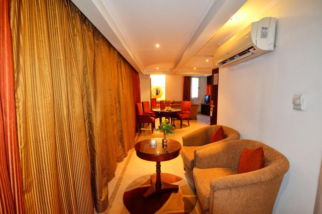 Aracan Eatabe Luxor Hotel Exterior photo